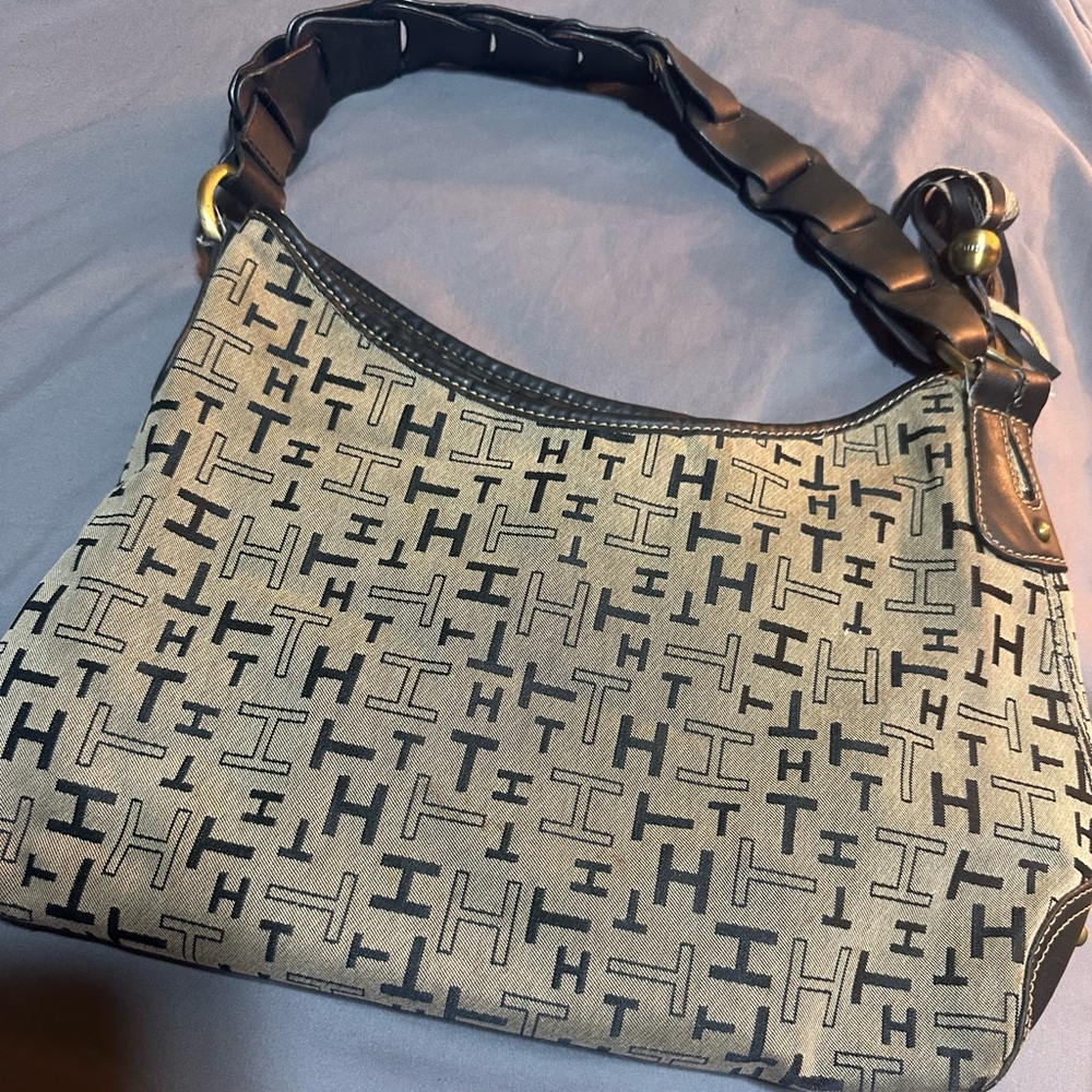 Vintage Tommy Hilfiger purse